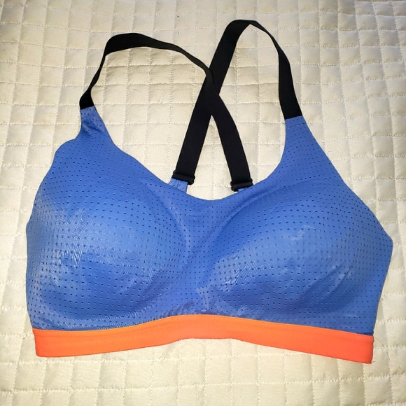 Victoria's Secret Other - Victoria Secret Sports Bra 34DD